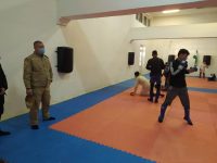 Миллий гвардия 4-Алоҳида отряд ходимлари мактабларда ўқувчиларнинг спорт машғулотларида иштирок этмоқда